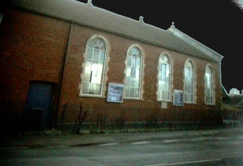 Argyle URC at night